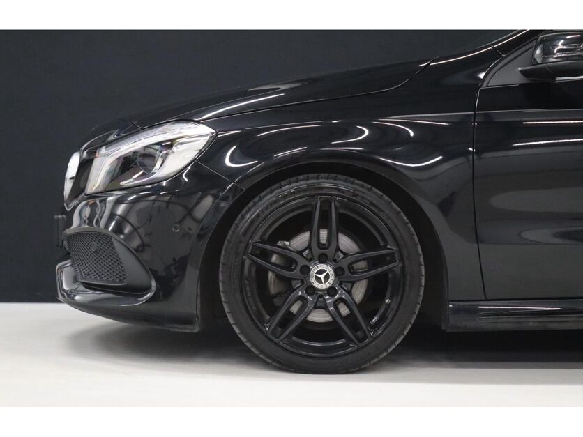 Mercedes-Benz A-klasse 160 AMG Sport Edition [CAMERA, AMG STOELEN, LED, 18" LM, FLIPPERS, STOELVERWARMING, BLUETOOTH, NIEUWSTAAT]