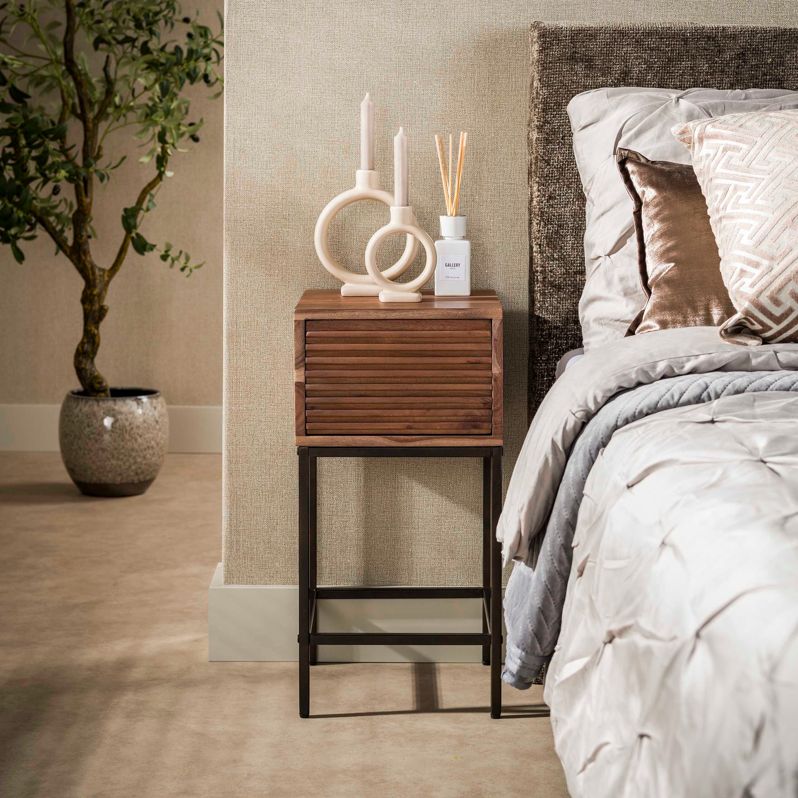 LifestyleFurn Nachtkastje Delilah Acaciahout, Met 1 lade - Bruin - 9504264466875