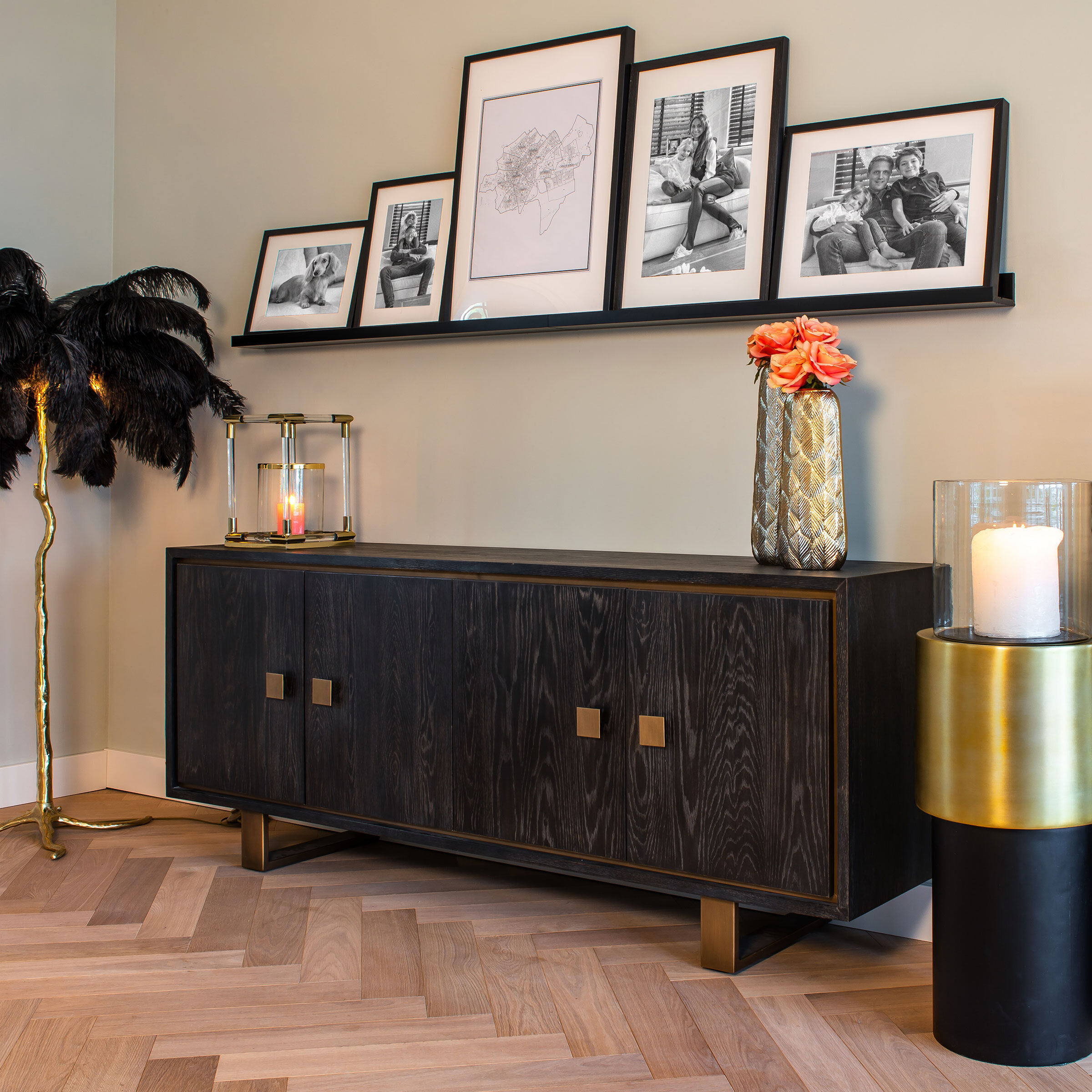 Richmond Dressoir Hunter Eiken - Zwart / Goud, 220cm - 8720621605065