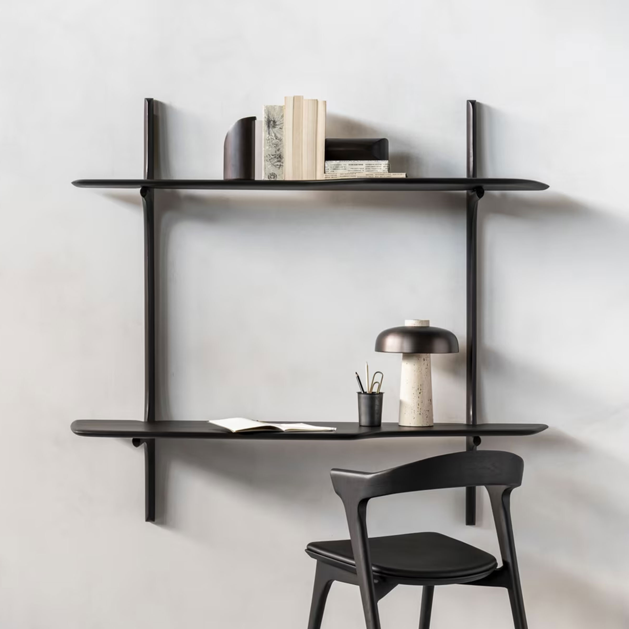 Ethnicraft Hangend Bureau PI Gevernist Mahoniehout, 140 x 48cm - Donkerbruin - 5404023621535