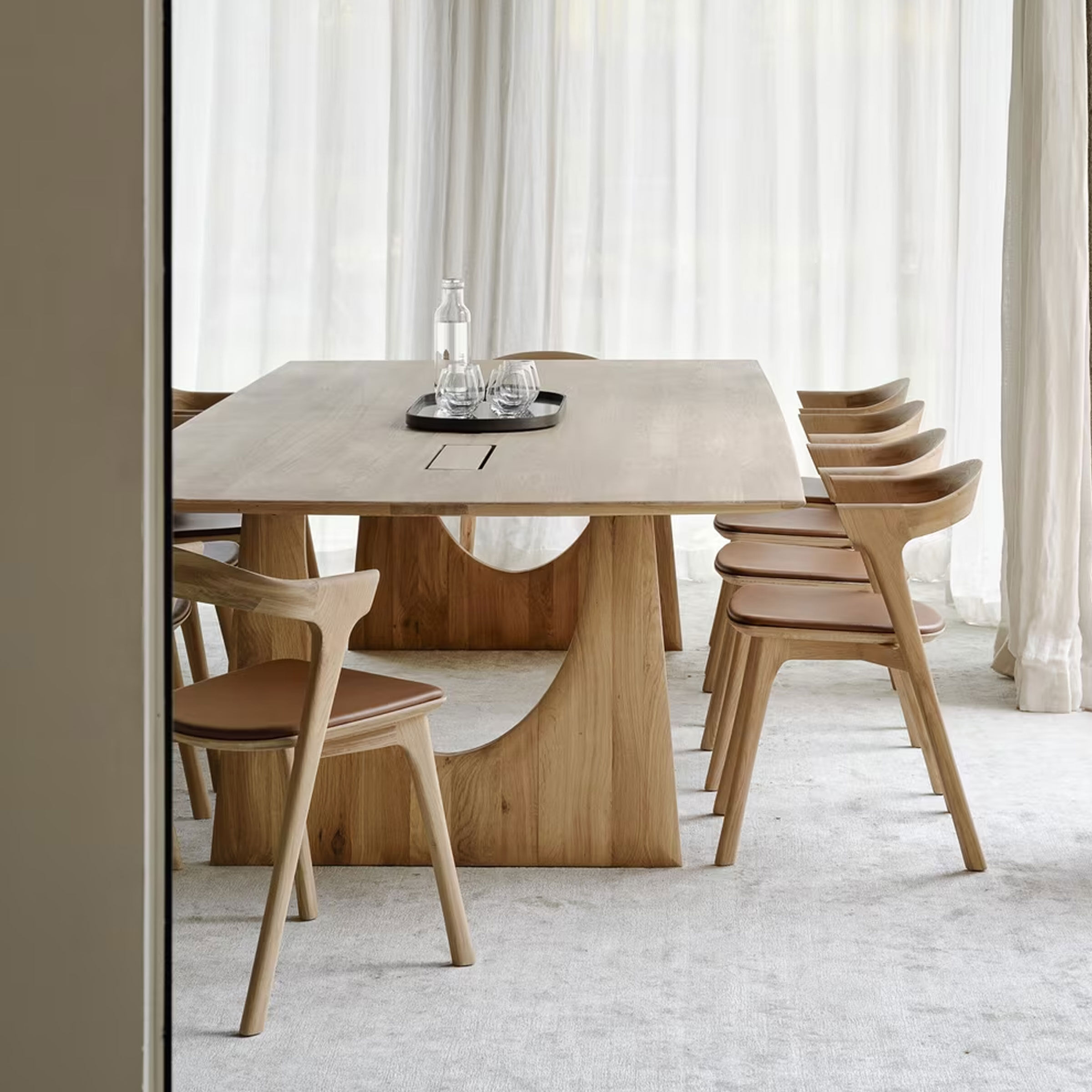 Ethnicraft Vergadertafel Geometric Gevernist Eikenhout, 313 x 140cm - Bruin,Hout - 0000000000000