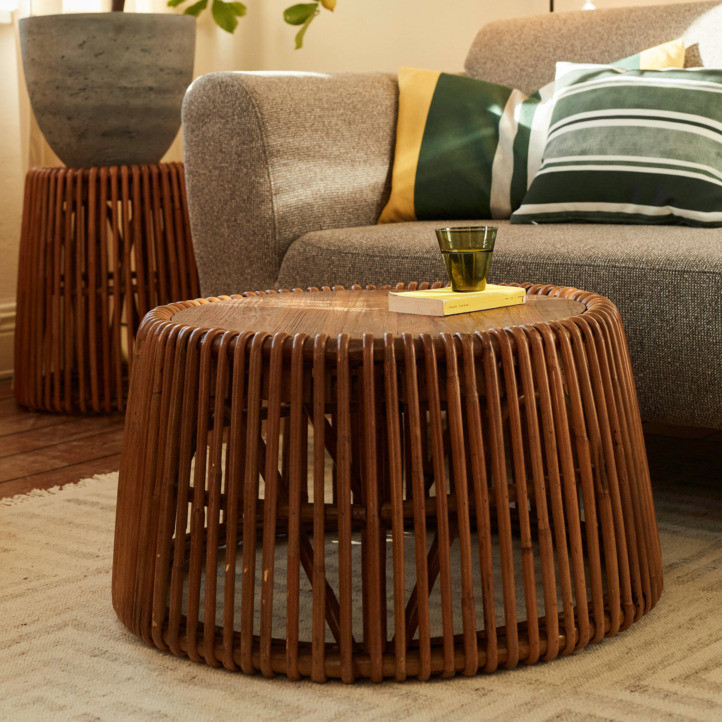 Tom Tailor Salontafel Romelia Teakhout en rotan, 69cm - Bruin - Rond - 4055195053474