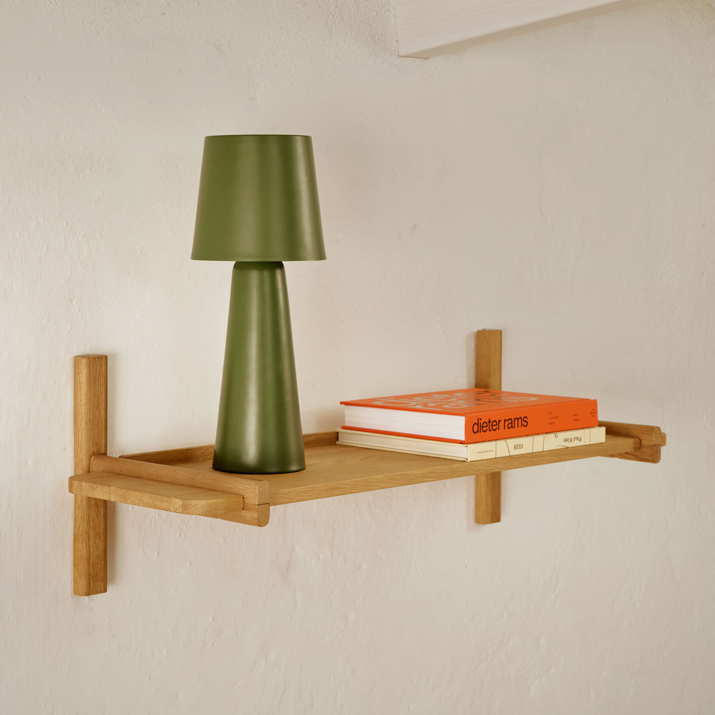 Kave Home Wandplank Sitra Eikenhout, 110cm - Bruin - 8433840946184