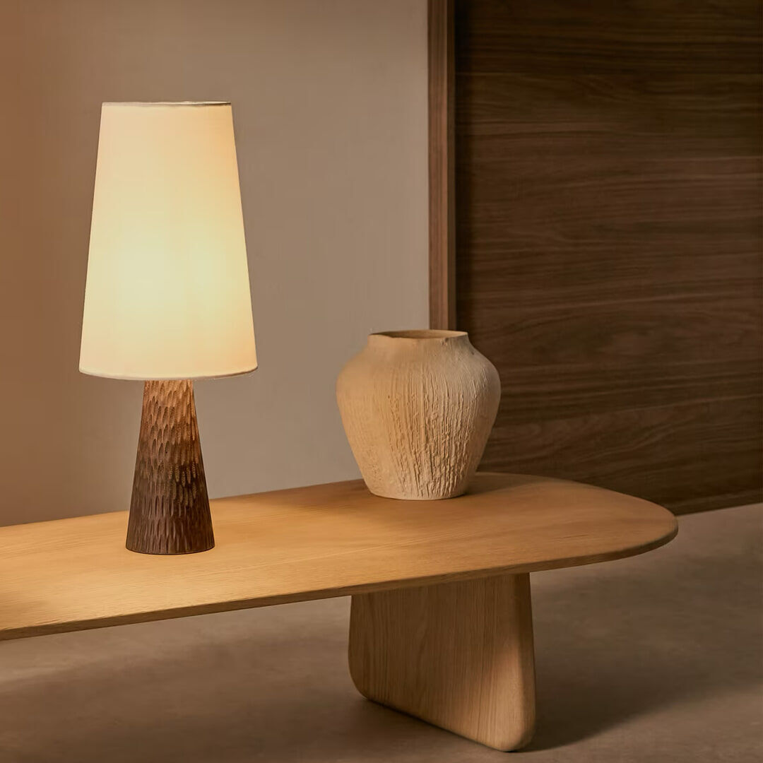 Kave Home Tafellamp Amire Mangohout en stof, 50cm - Zwart - Japandi - 8433840940120