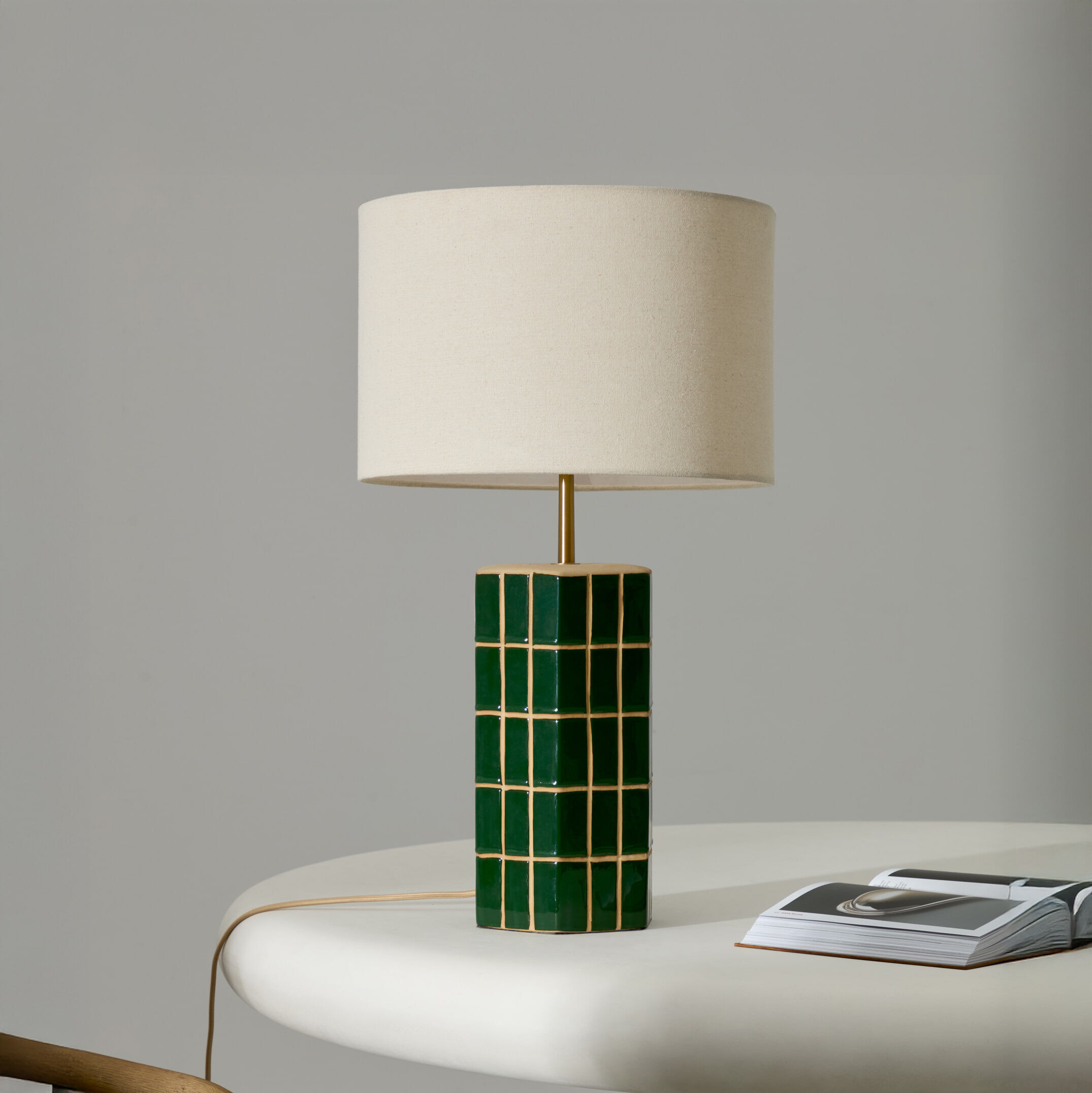 Kave Home Tafellamp Rue Keramiek incl. kap - groen / ecru - 8447305024171