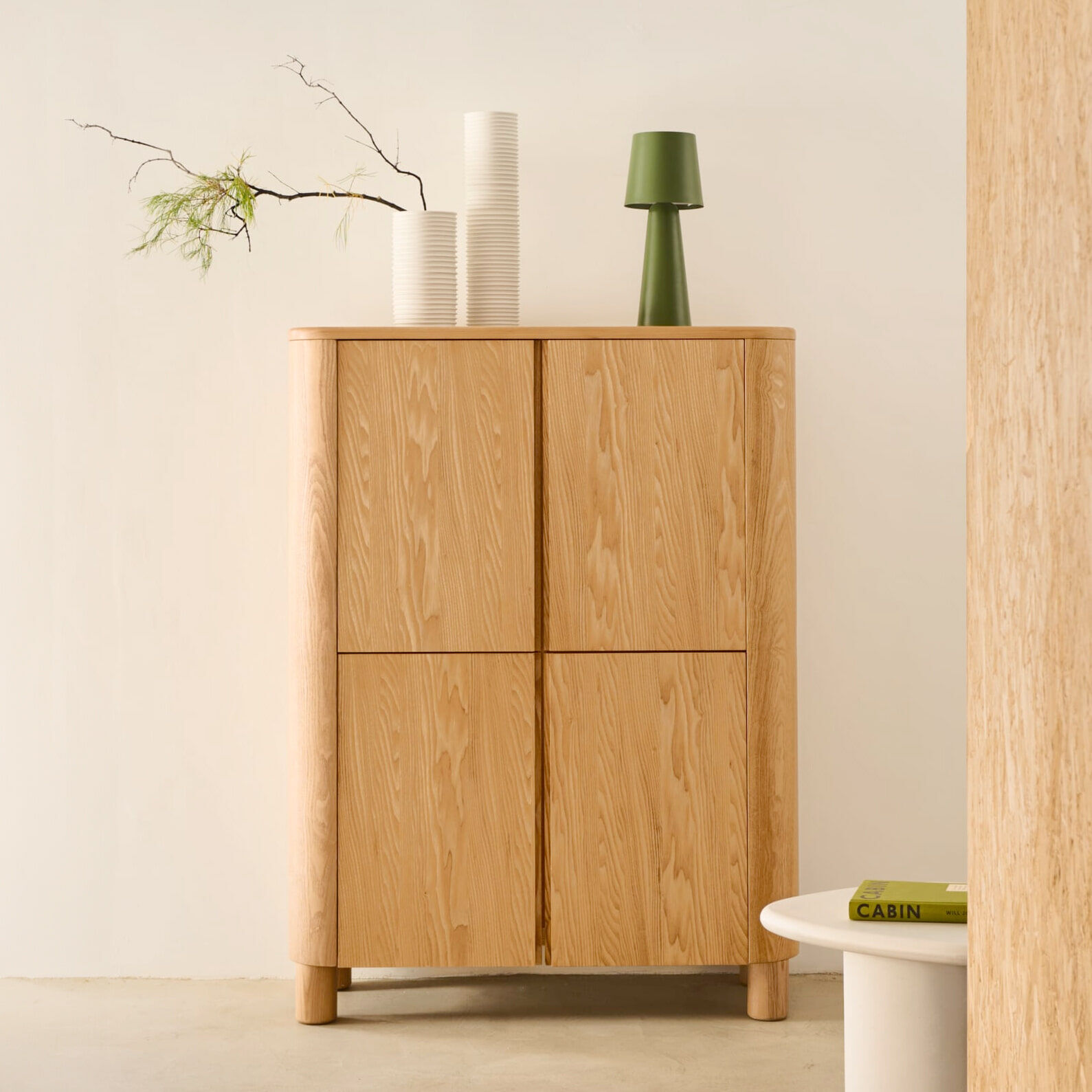 Kave Home Opbergkastje Salaya Essenhout, 134 x 100cm - Bruin - 8433840836225