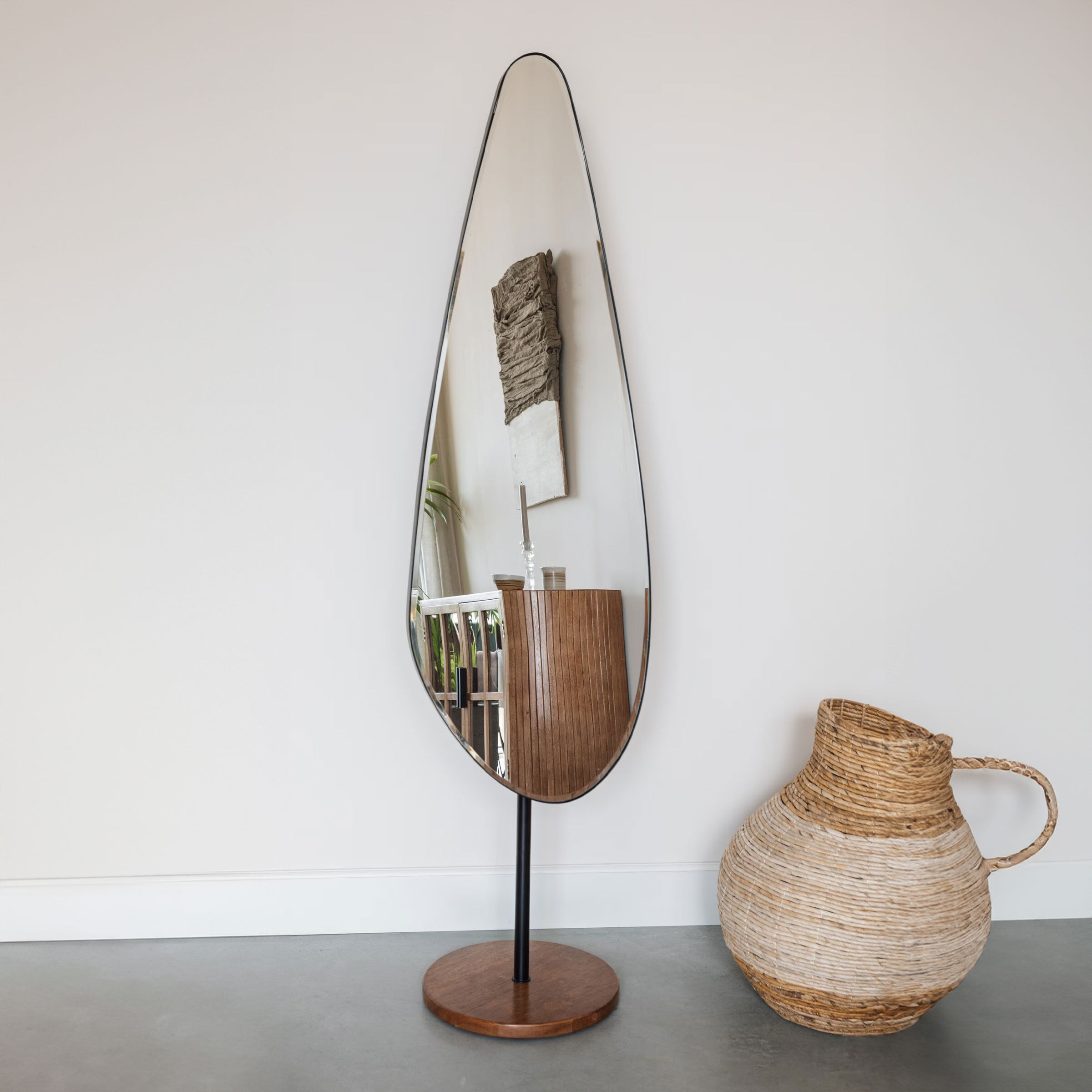 ZILT Staande Spiegel Katrinia Organisch, 135 x 40cm - Zwart - 9501753679495