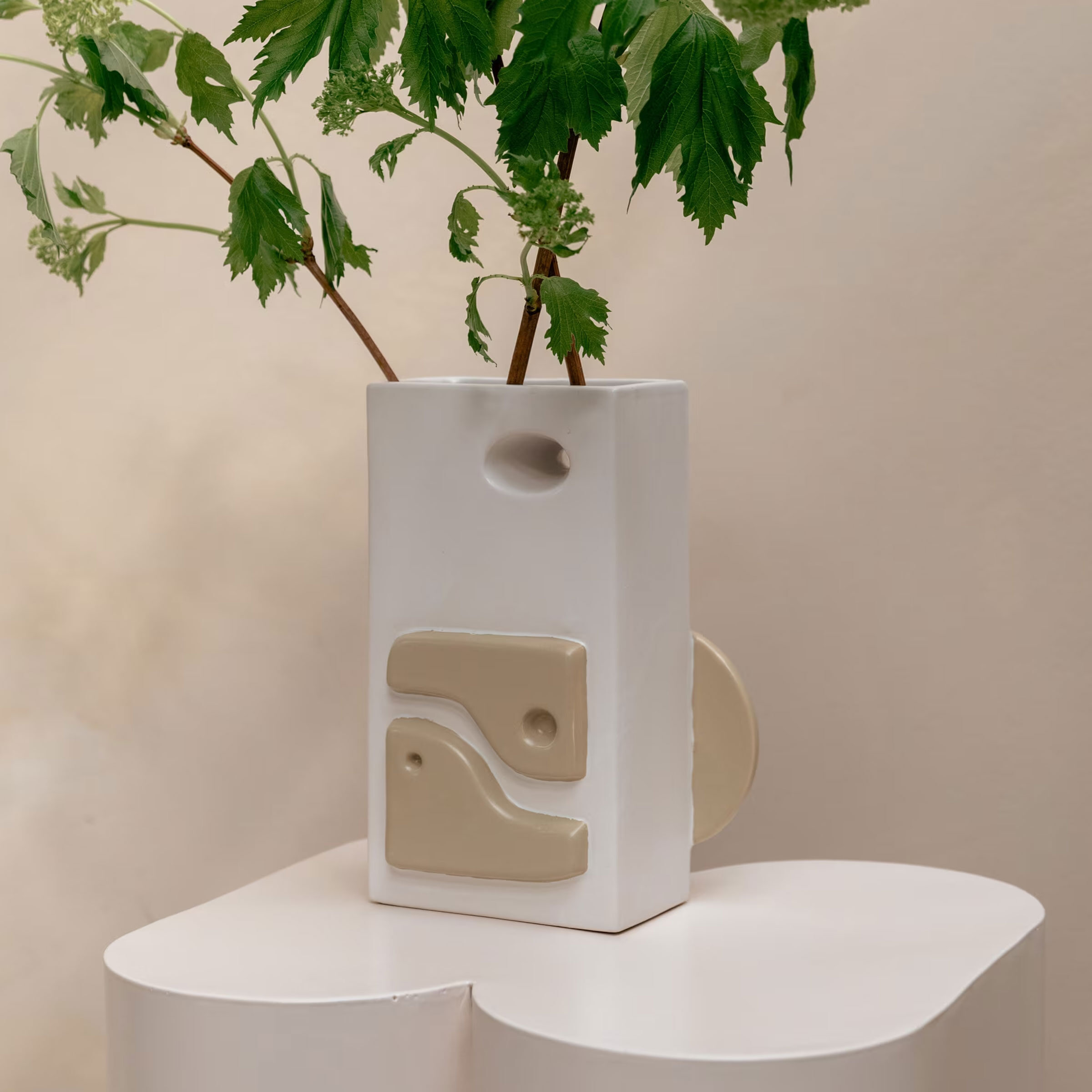 Zuiver Vaas Bloomer Keramiek, 23cm - Beige - 8718548087880